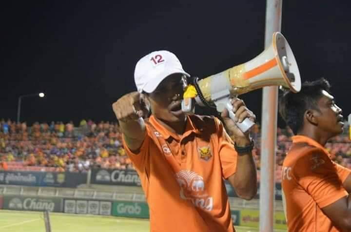 ใจสั่งมา! เปิดใจกองเชียร์พันธ์แท้ "ค้างคาวไฟ" สุโขทัย เอฟซี 