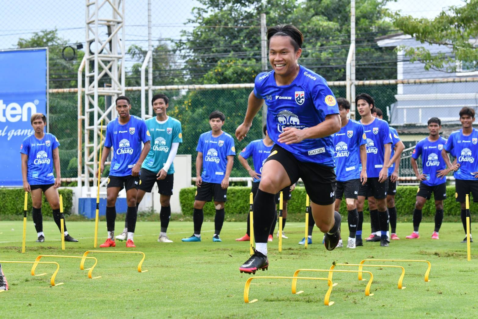 โค้ชโชคเร้าแข้งยู-23แสดงพลังเกินร้อย-ปล่อยของให้หมด