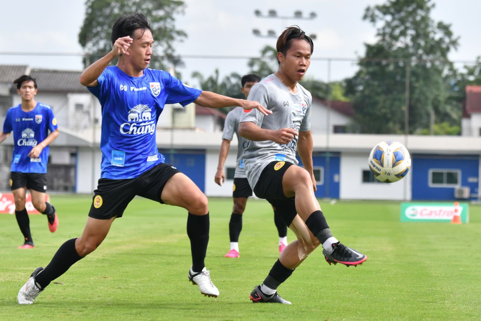 ทัพช้างศึกยู-23จัดอุ่นเครื่องทดสอบทีมหวังนักเตะเข้าใจเกม