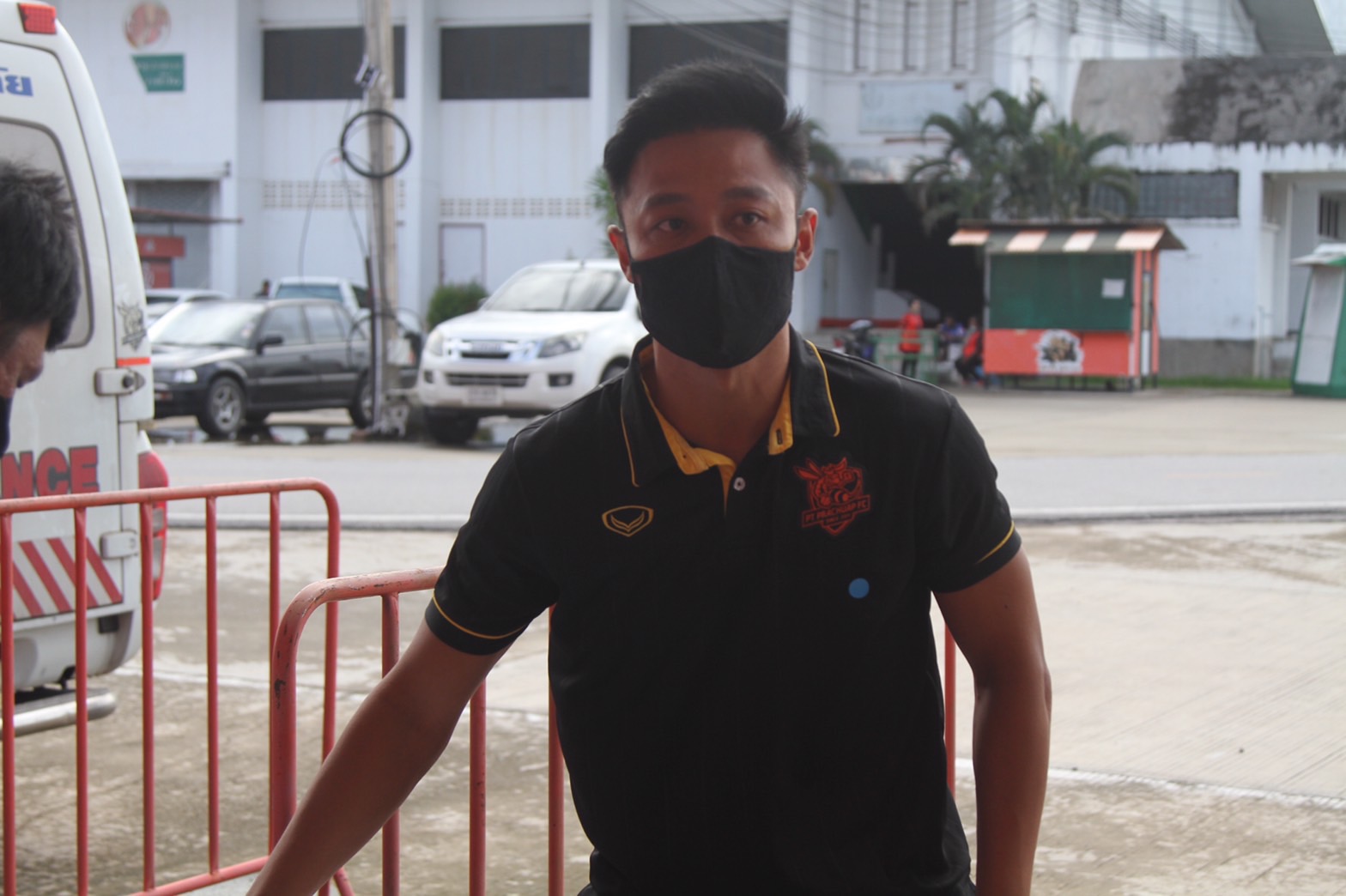 สดที่นี่...จบครึ่งแรก พีที ประจวบ เอฟซี เสมอ สมุทรปราการ ซิตี้ 0-0
