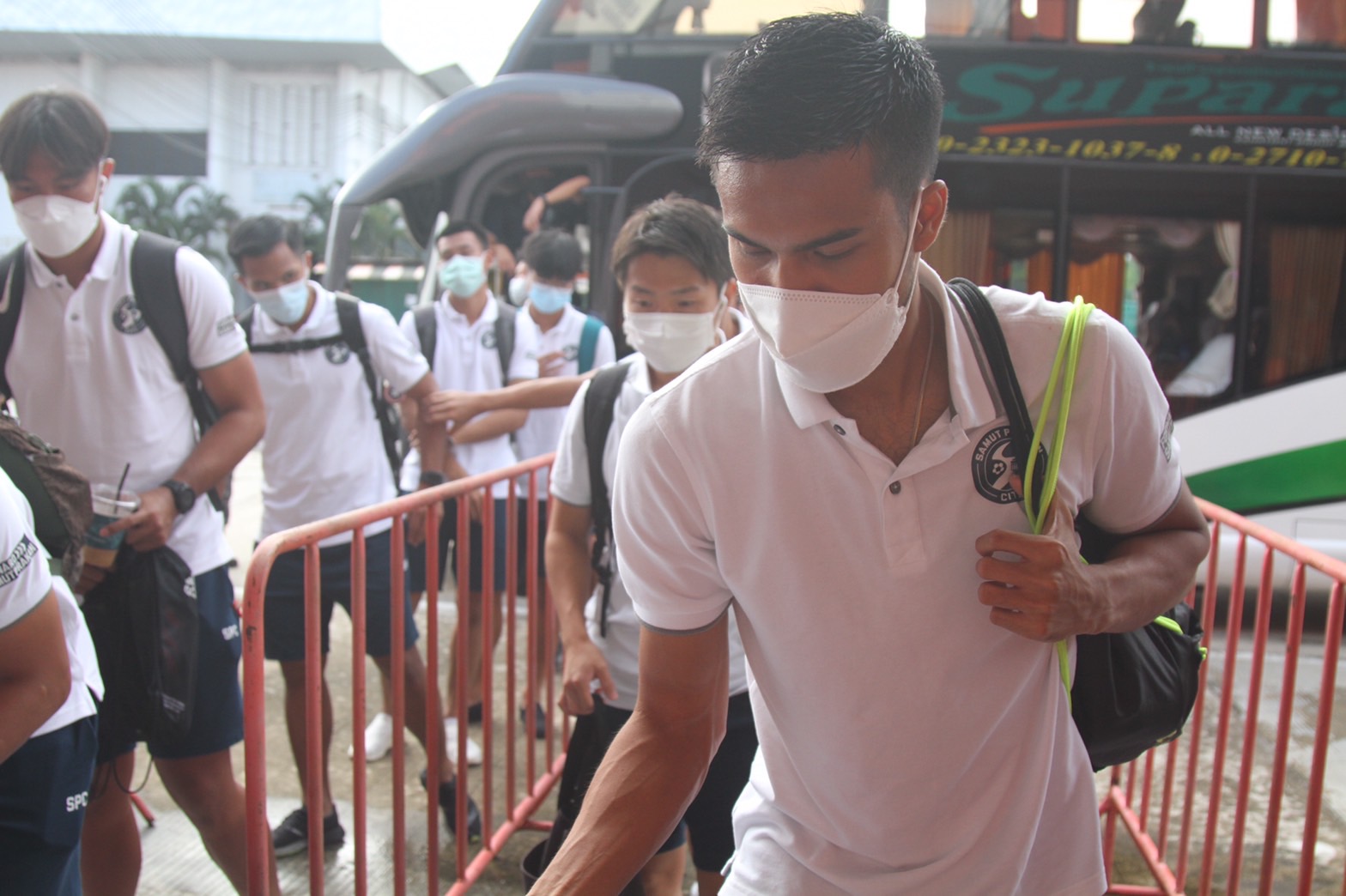 สดที่นี่...จบครึ่งแรก พีที ประจวบ เอฟซี เสมอ สมุทรปราการ ซิตี้ 0-0